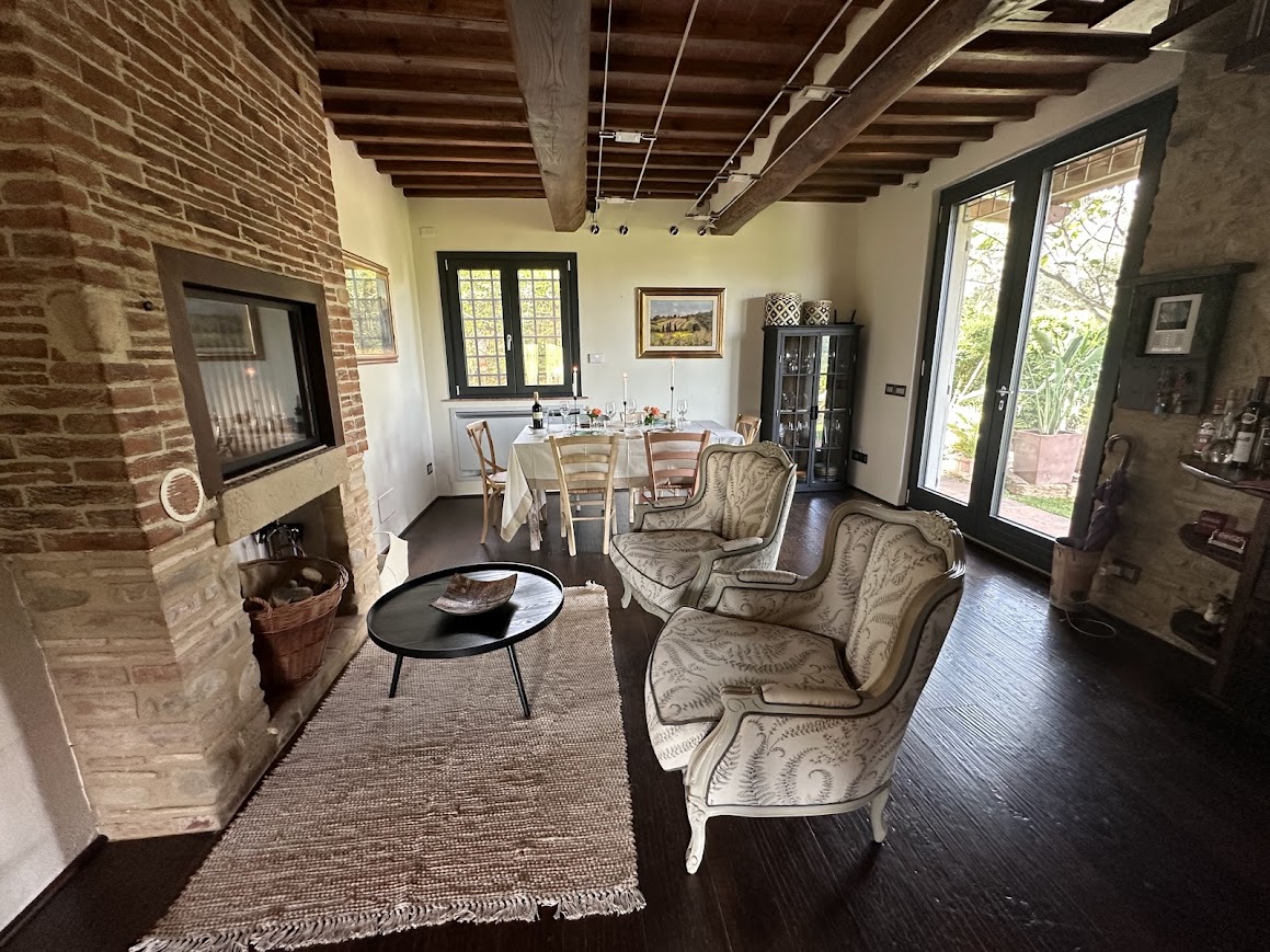 Zona pranzo della villa